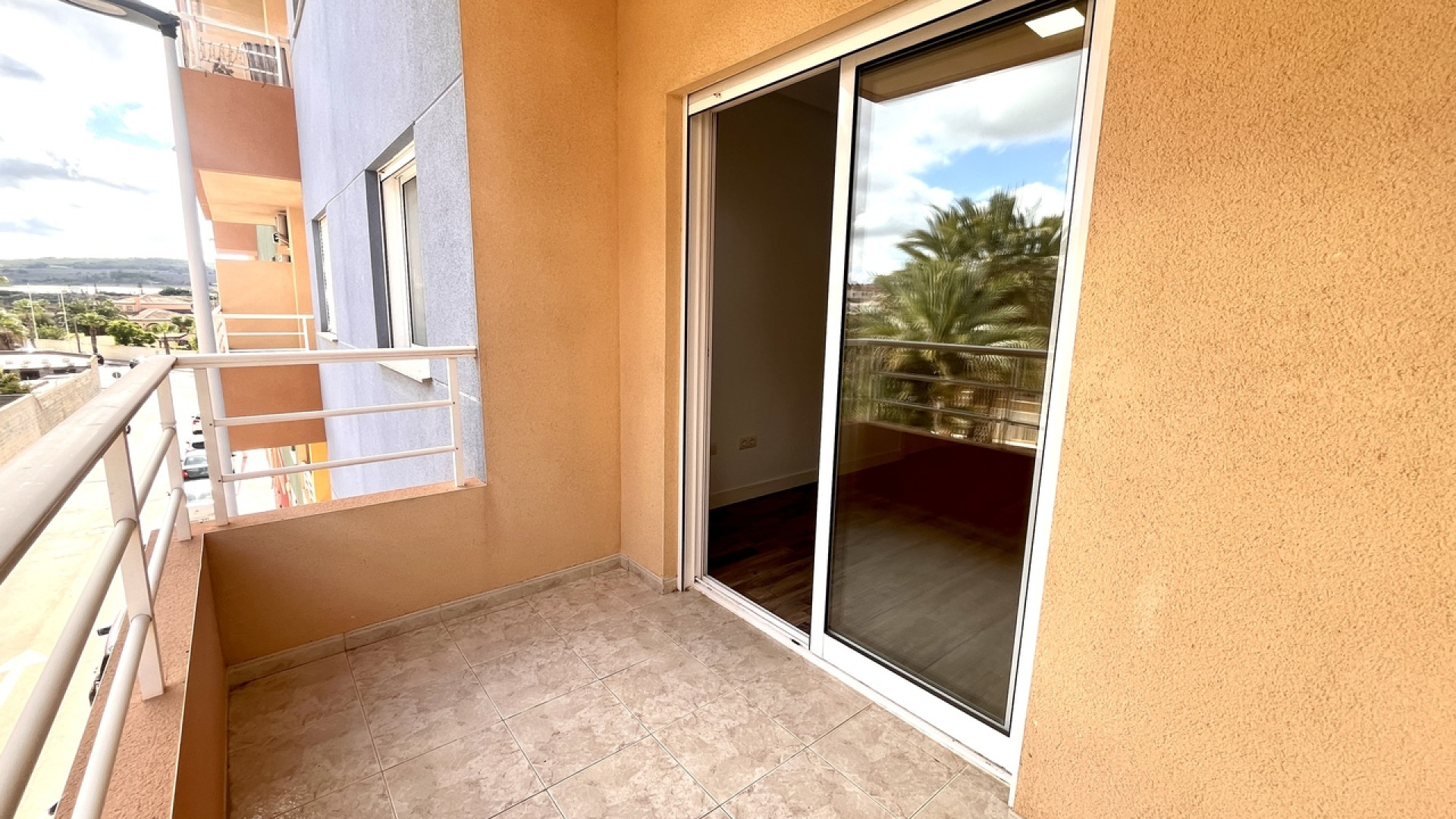 Resale - Apartment - San Miguel de Salinas