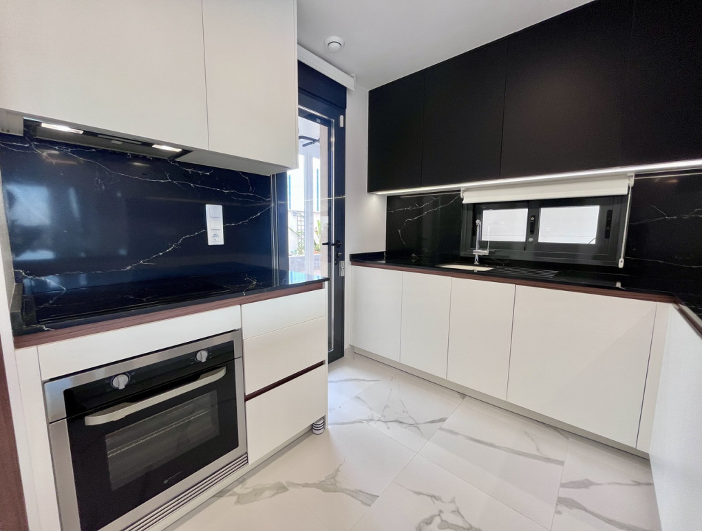 Resale - Apartment - San Miguel de Salinas