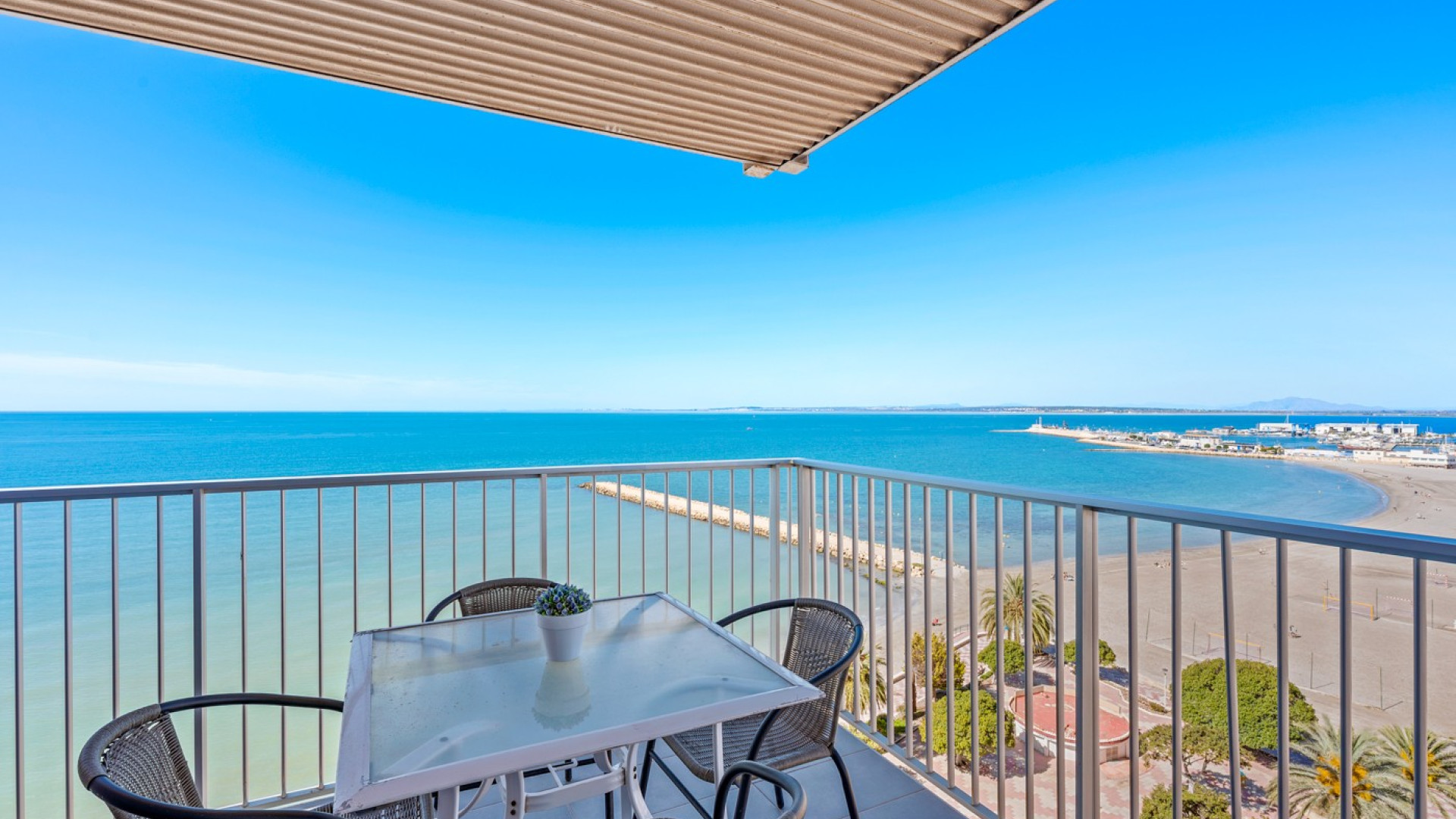 Resale - Apartment - Santa Pola
