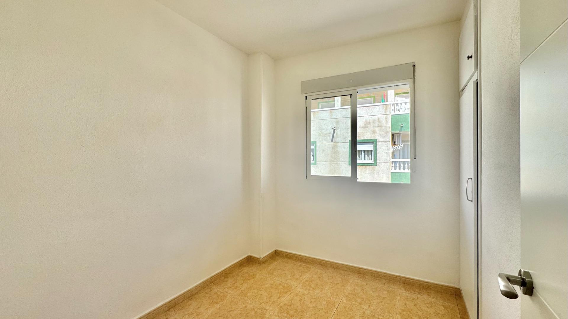 Resale - Apartment - Torrevieja - Centro