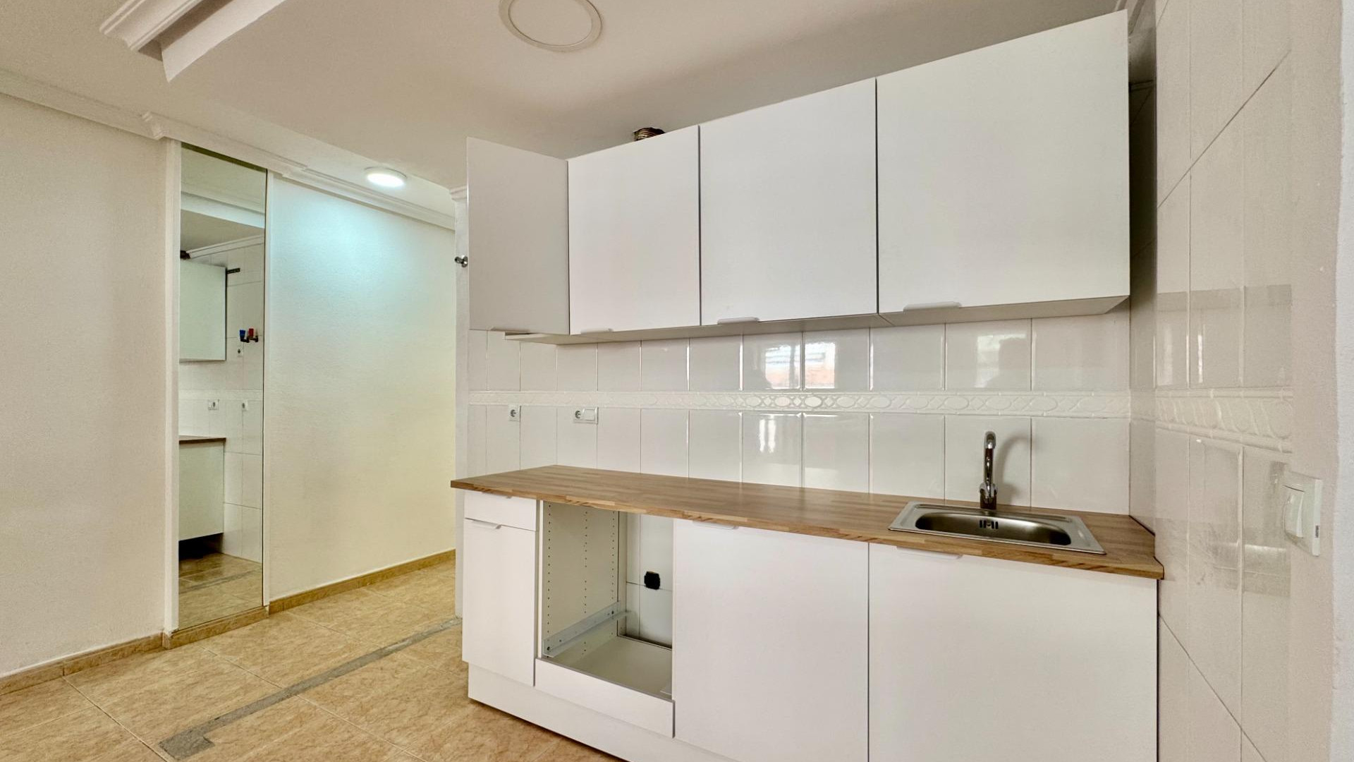 Resale - Apartment - Torrevieja - Centro