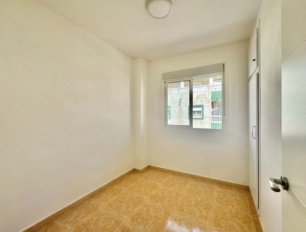 Resale - Apartment - Torrevieja - Centro