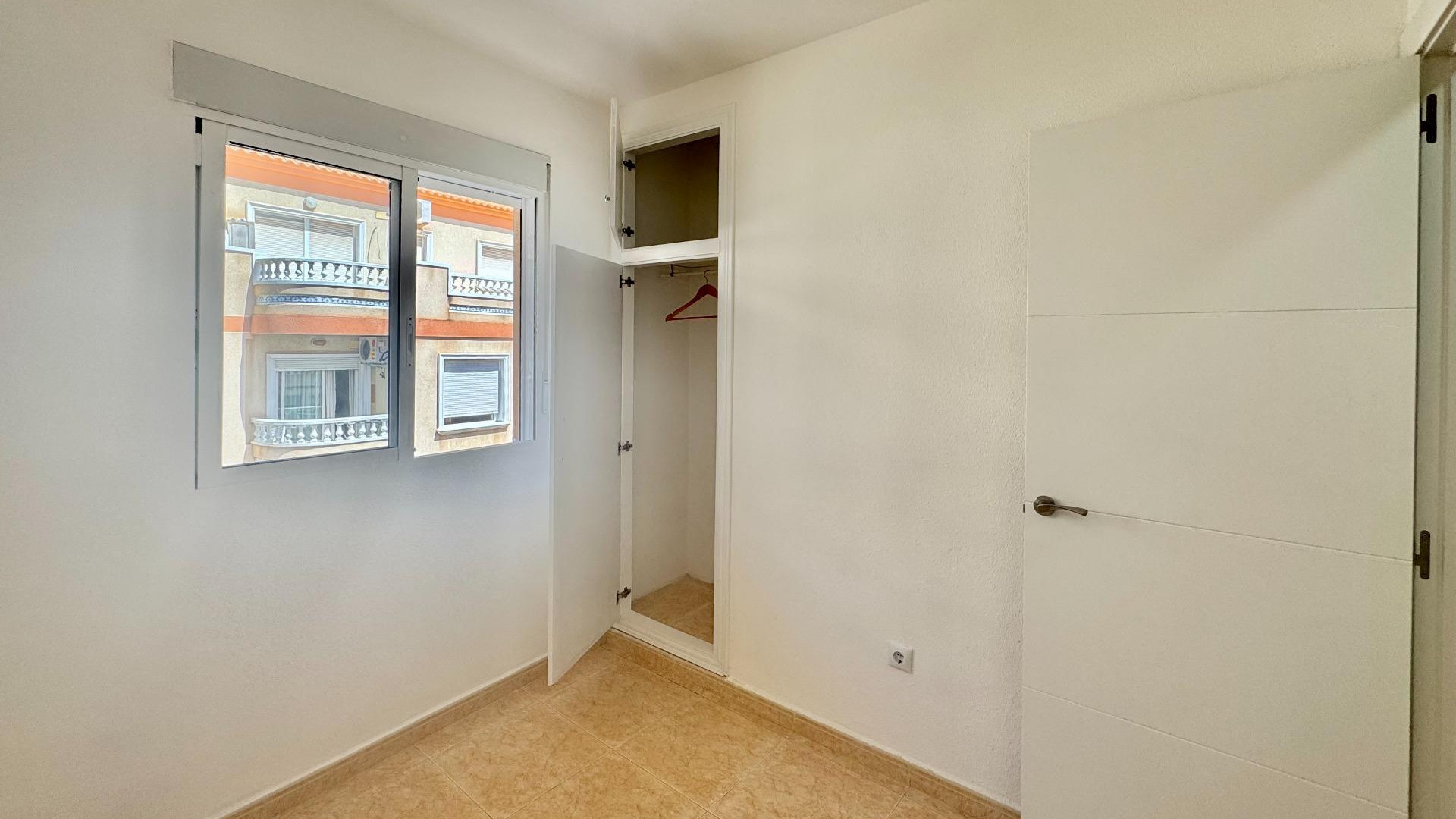 Resale - Apartment - Torrevieja - Centro