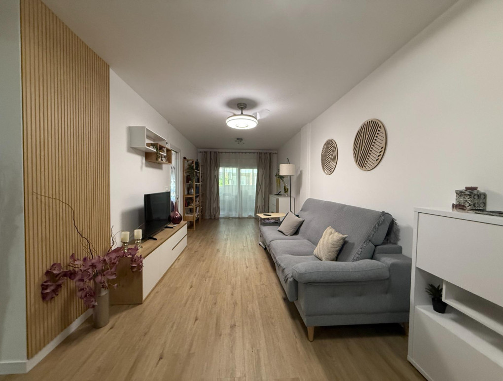 Resale - Apartment - Torrevieja - Centro