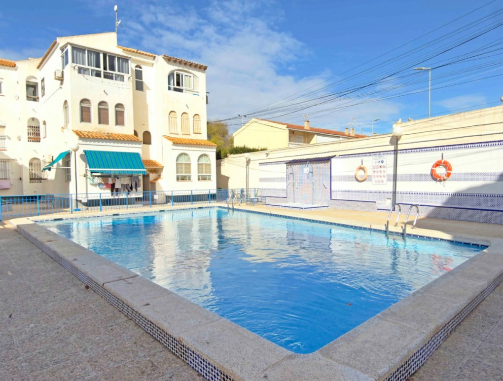Resale - Apartment - Torrevieja - El Acequión - Los Náufragos
