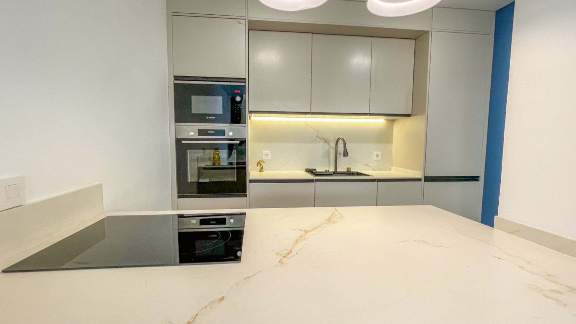 Resale - Apartment - Torrevieja - El Acequión - Los Náufragos
