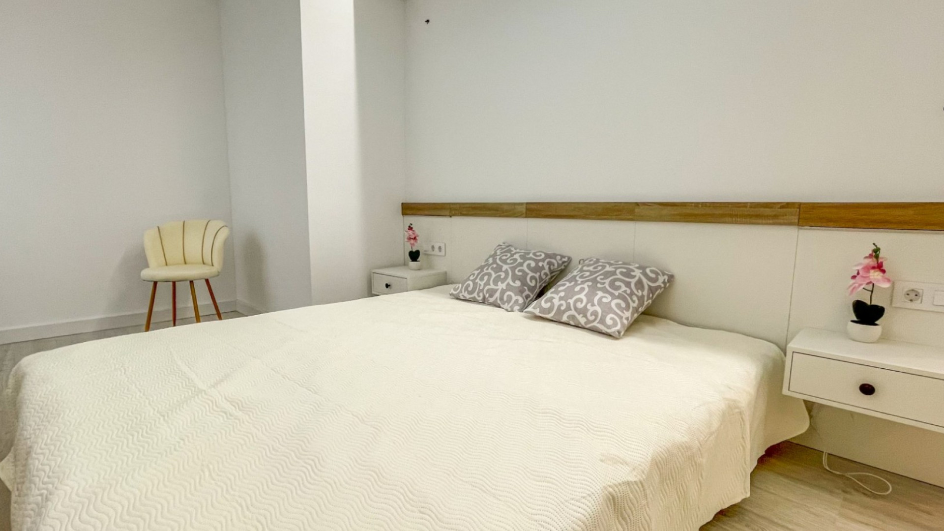 Resale - Apartment - Torrevieja - El Acequión - Los Náufragos