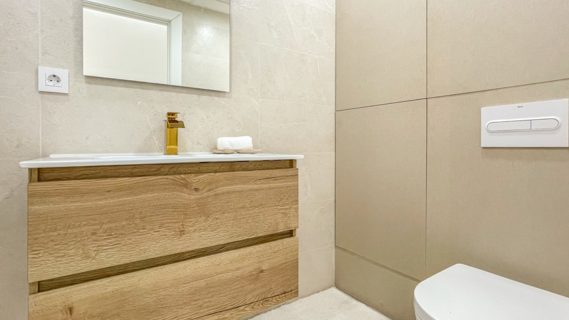 Resale - Apartment - Torrevieja - El Acequión - Los Náufragos