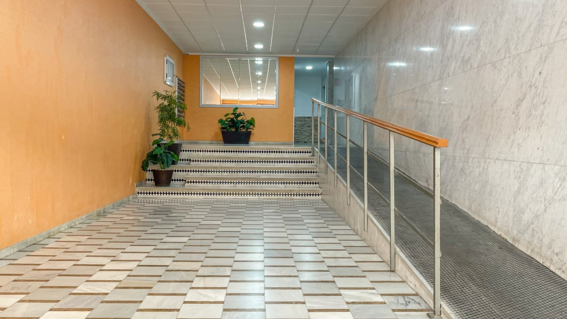 Resale - Apartment - Torrevieja - El Acequión - Los Náufragos