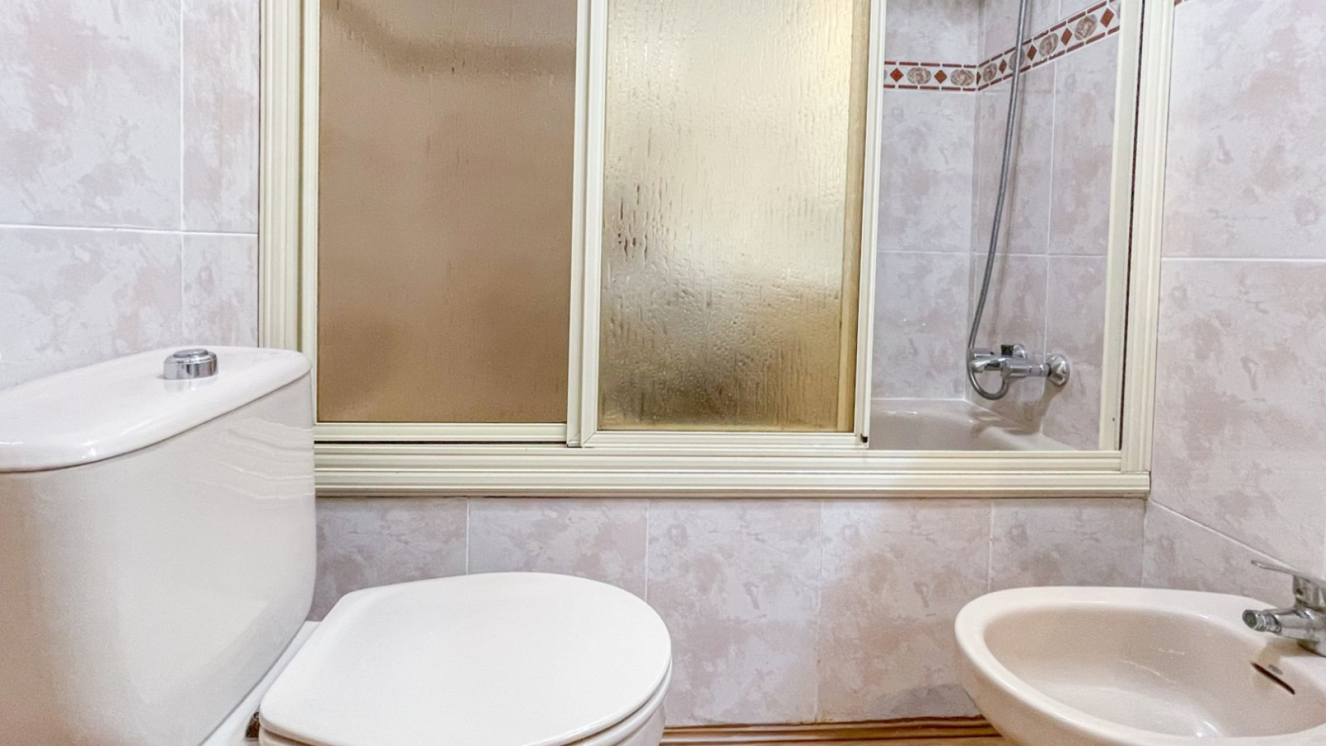 Resale - Apartment - Torrevieja - El Acequión - Los Náufragos