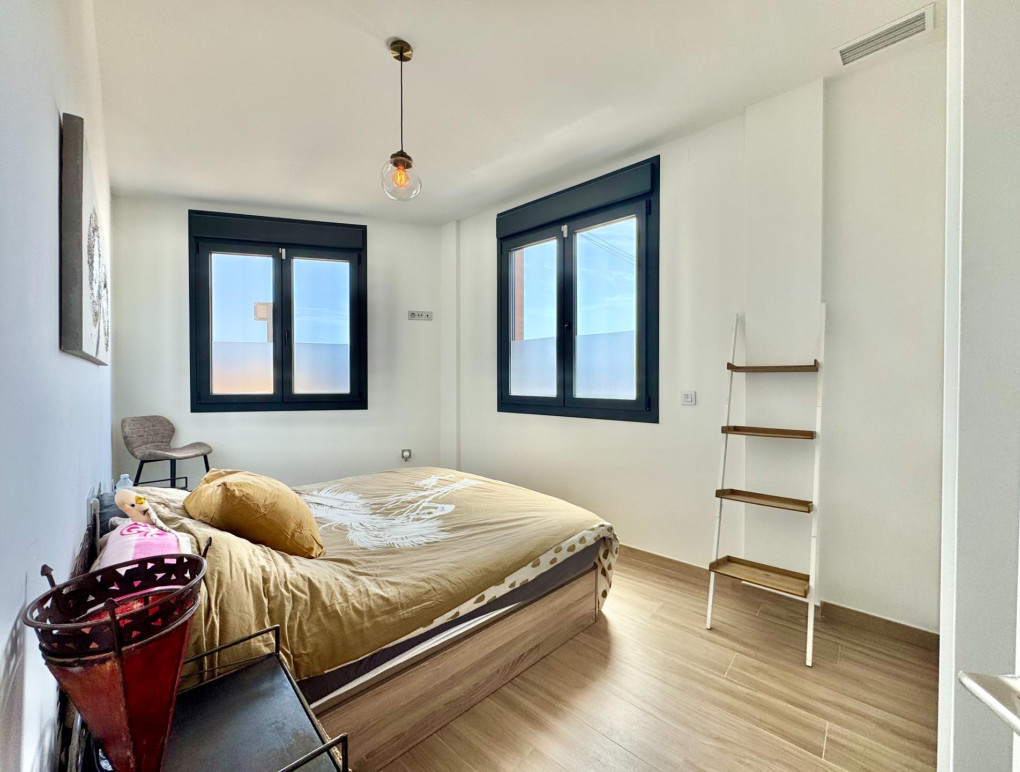 Resale - Apartment - Torrevieja - Habaneras