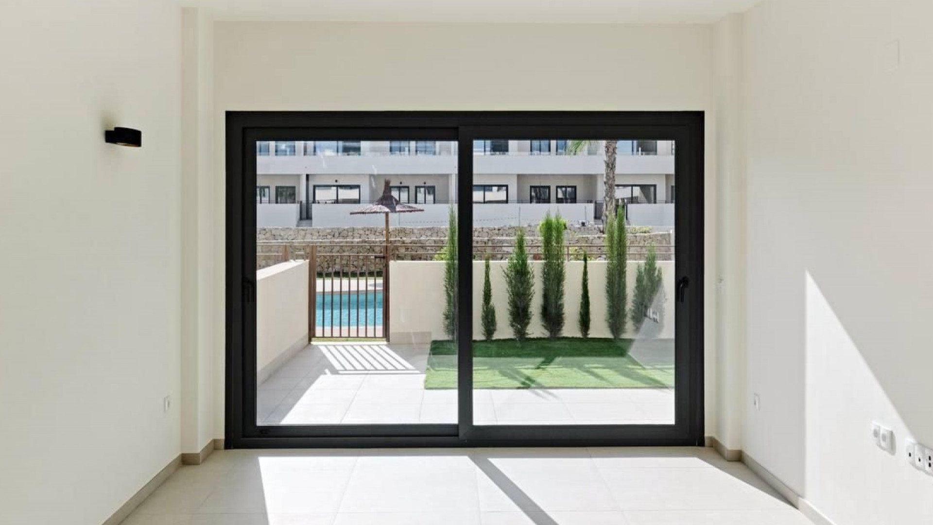 Resale - Apartment - Torrevieja - La Veleta