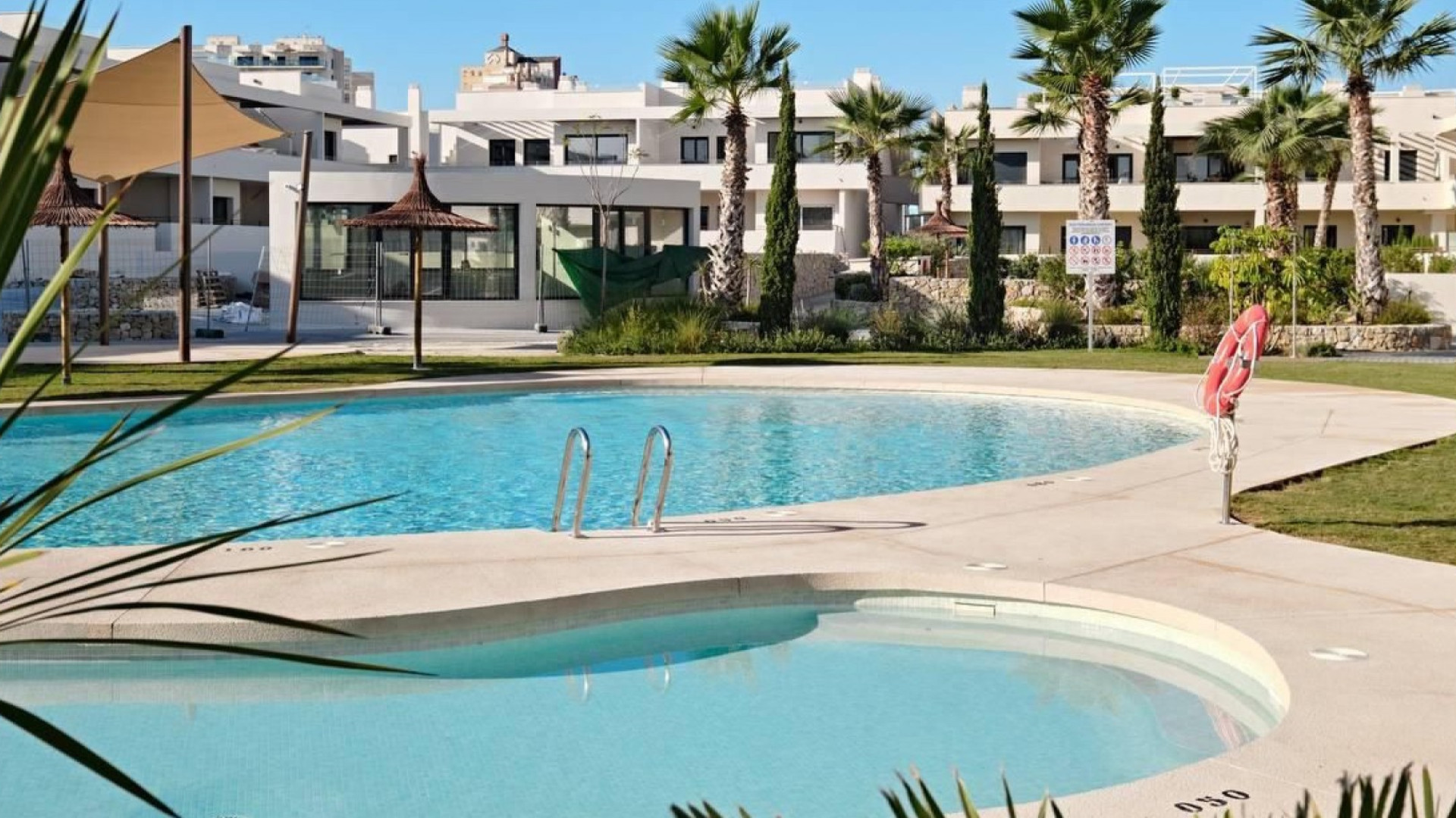 Resale - Apartment - Torrevieja - La Veleta