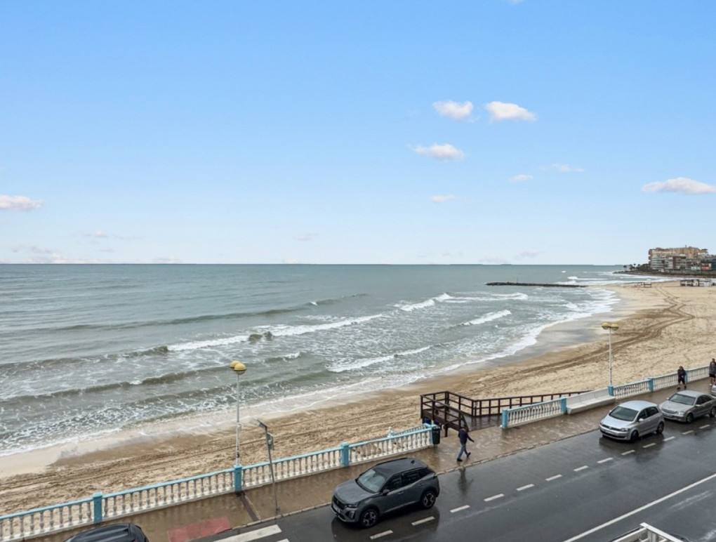 Resale - Apartment - Torrevieja - Playa de los Locos