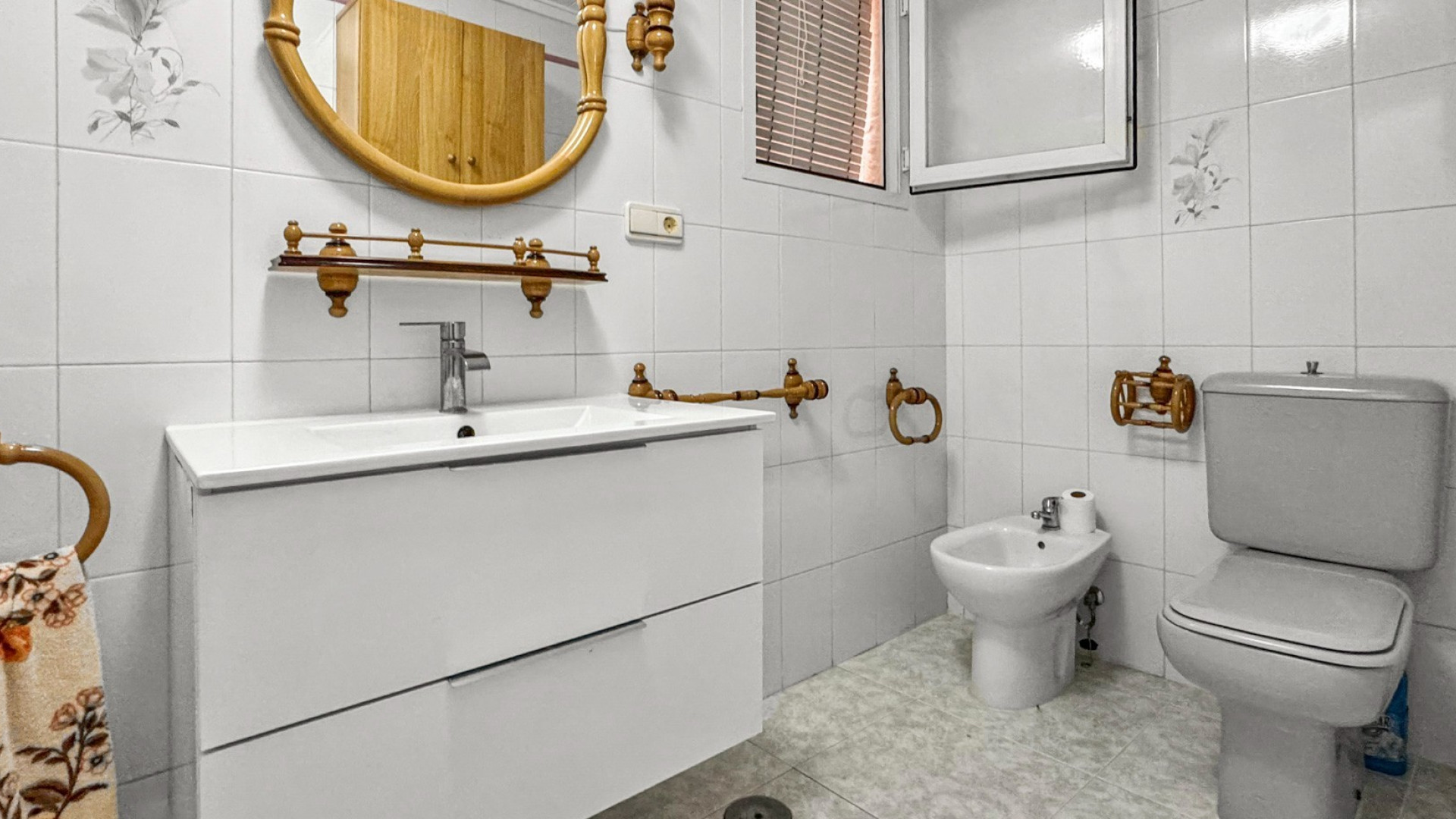 Resale - Apartment - Torrevieja - Playa de los Locos