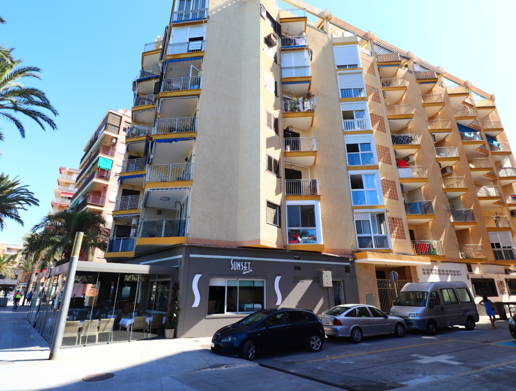 Resale - Apartment - Torrevieja - Playa Del Cura