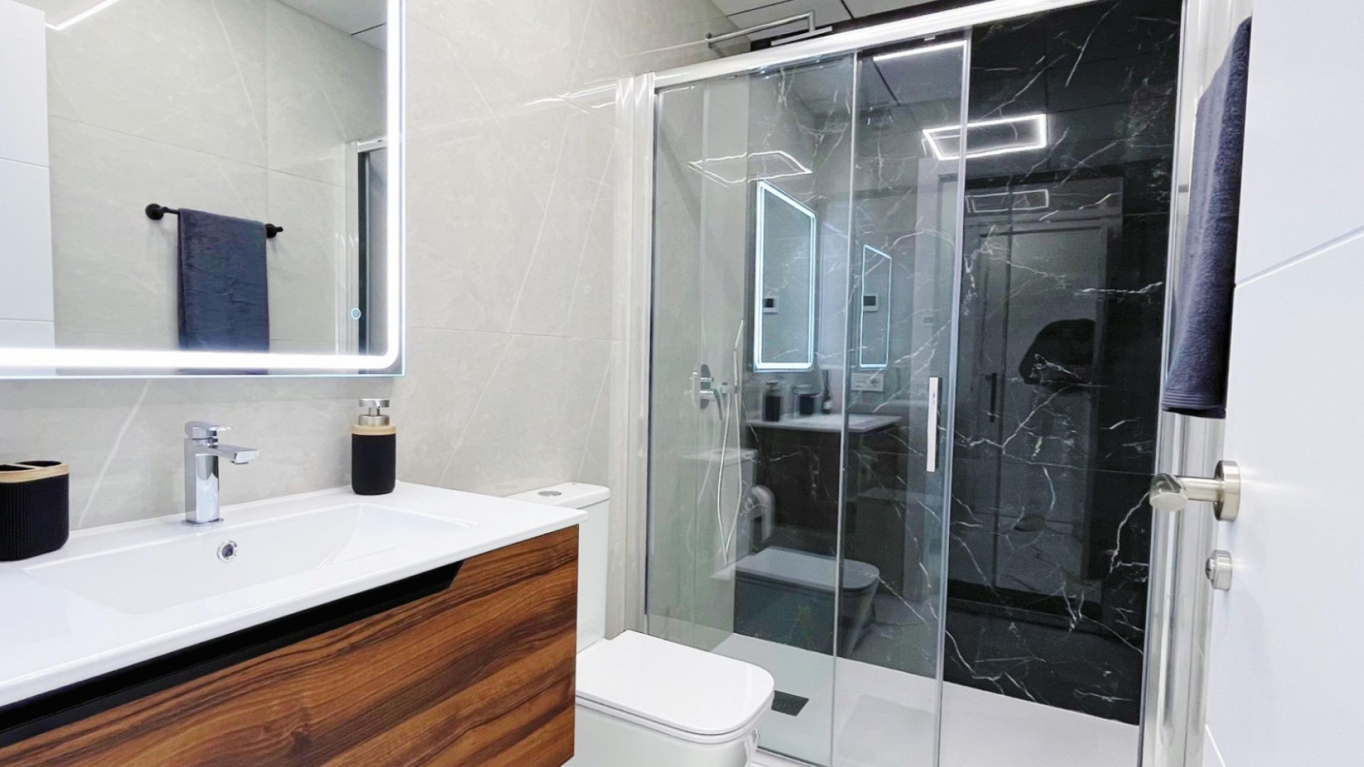 Resale - Apartment - Torrevieja - Playa del Cura