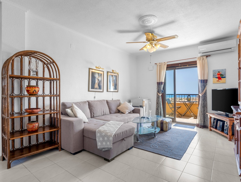 Resale - Apartment - Torrevieja - Torrevieja - Aguas Nuevas