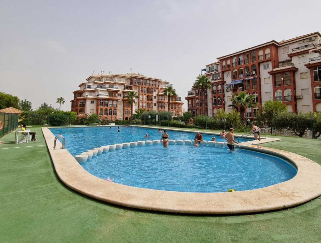 Resale - Apartment - Torrevieja