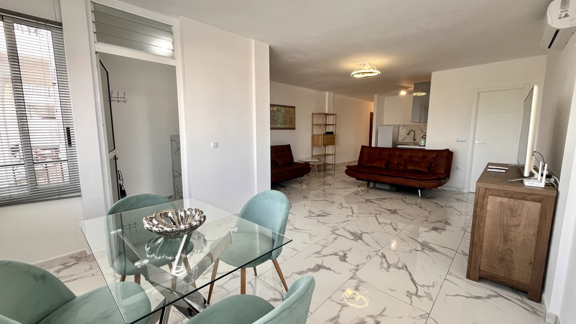 Resale - Apartment - Villamartin