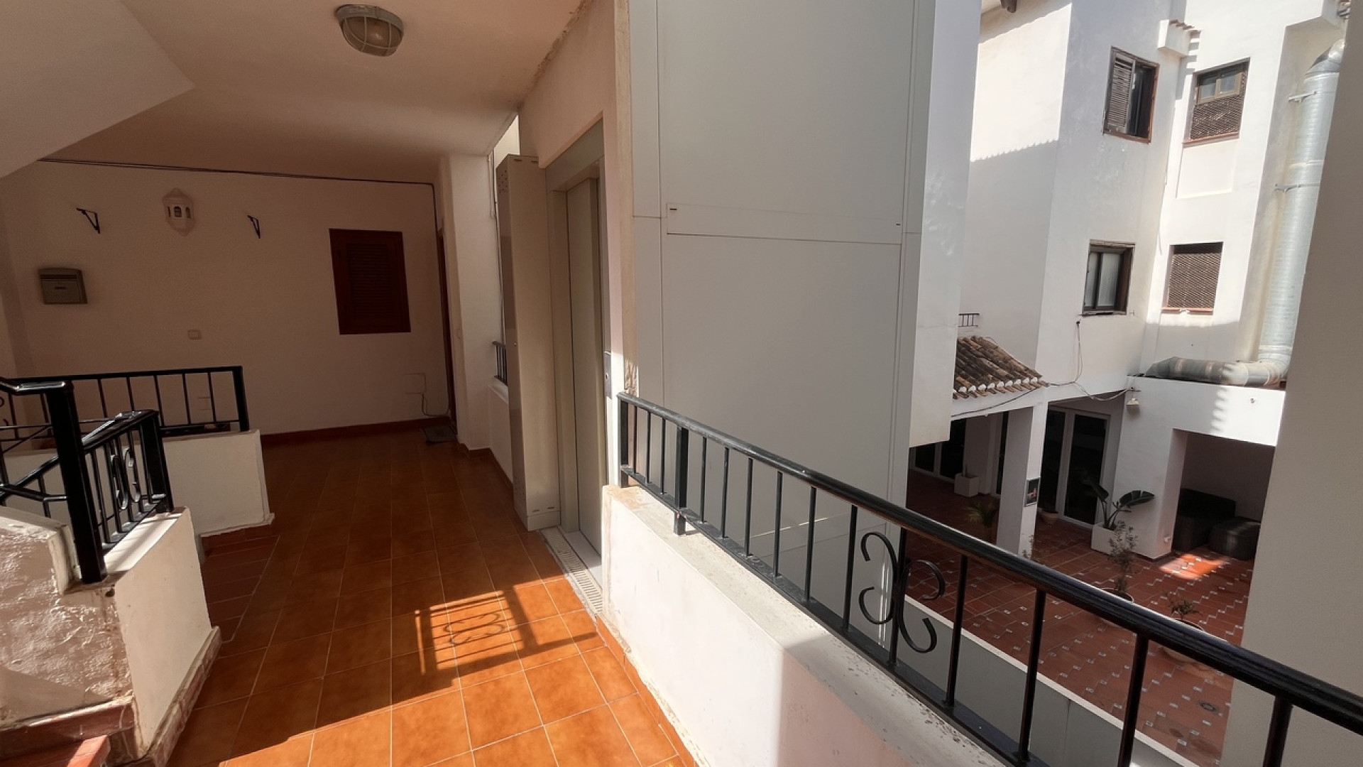 Resale - Apartment - Villamartin