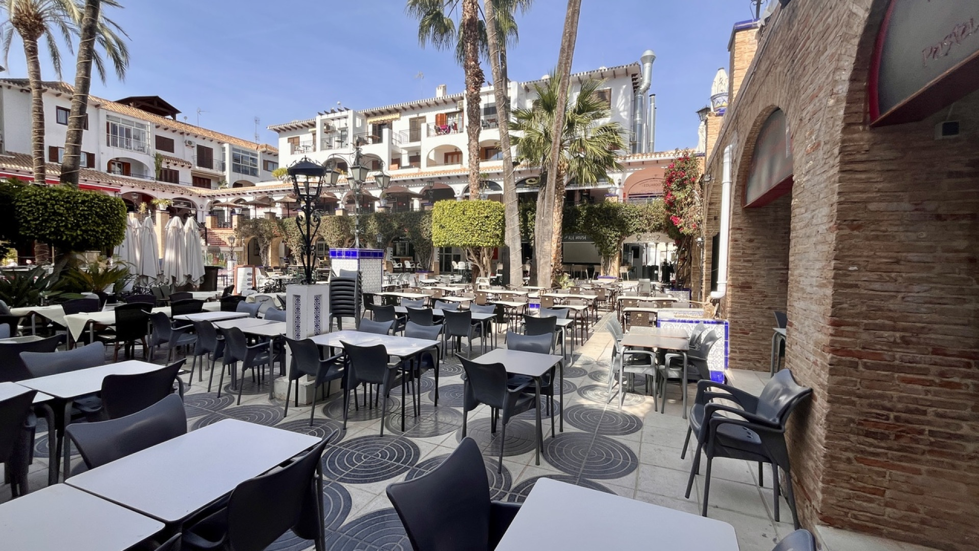 Resale - Apartment - Villamartin