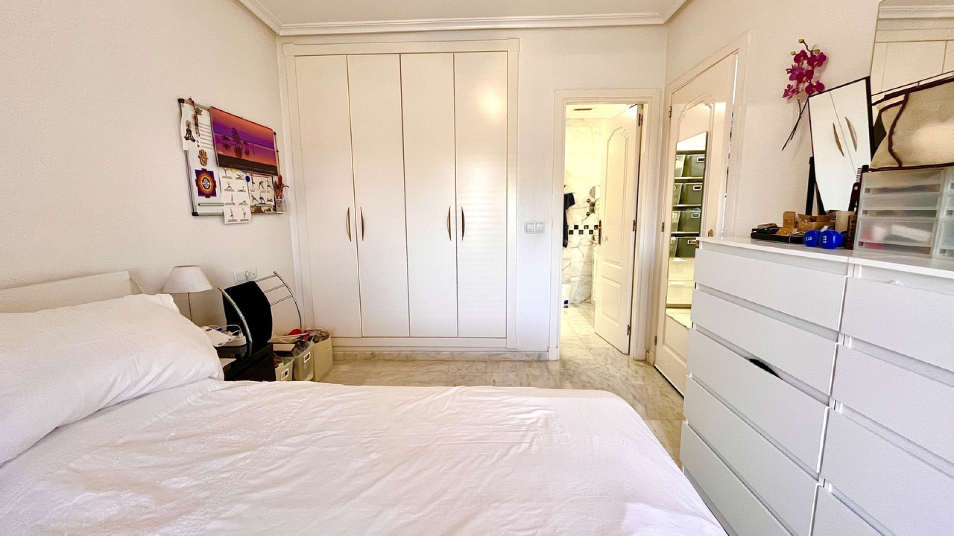 Resale - Apartment - Villamartin