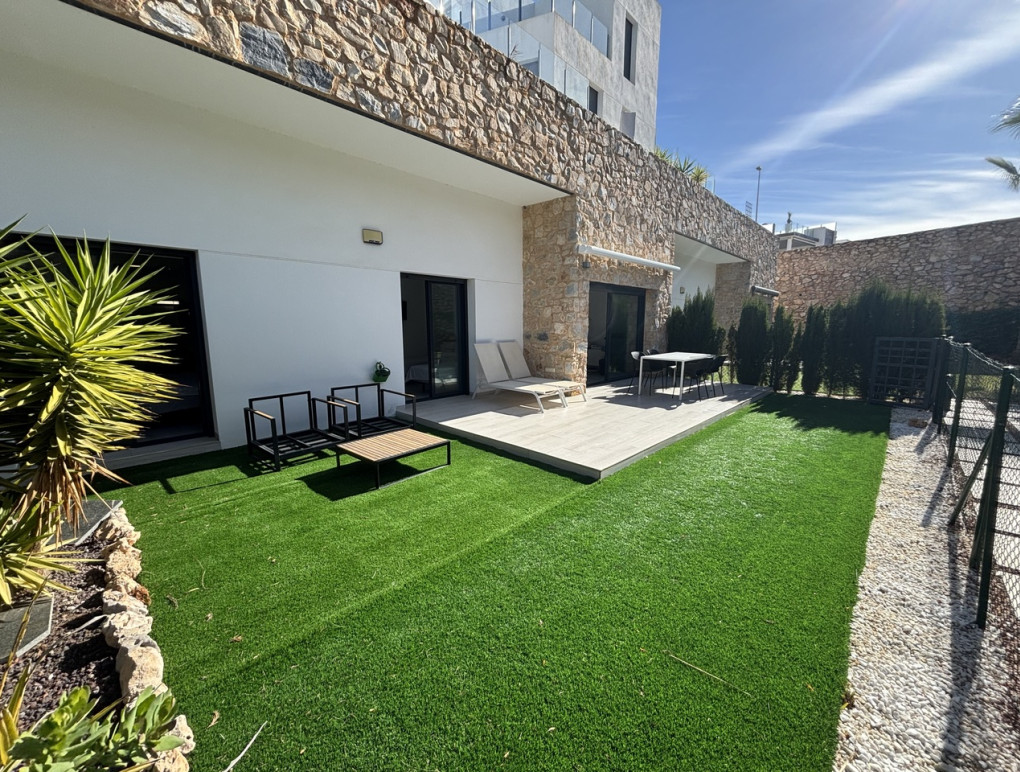 Resale - Apartment - Villamartin