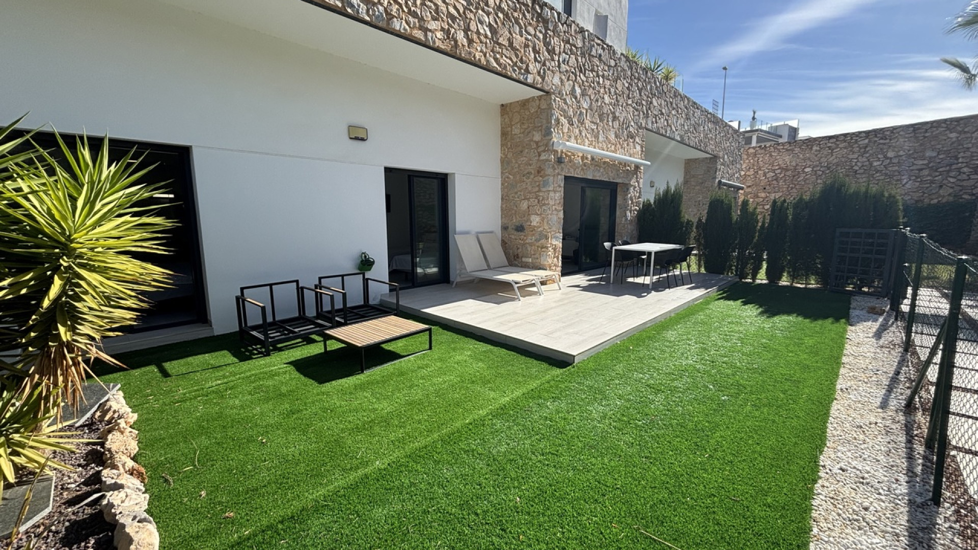 Resale - Apartment - Villamartin