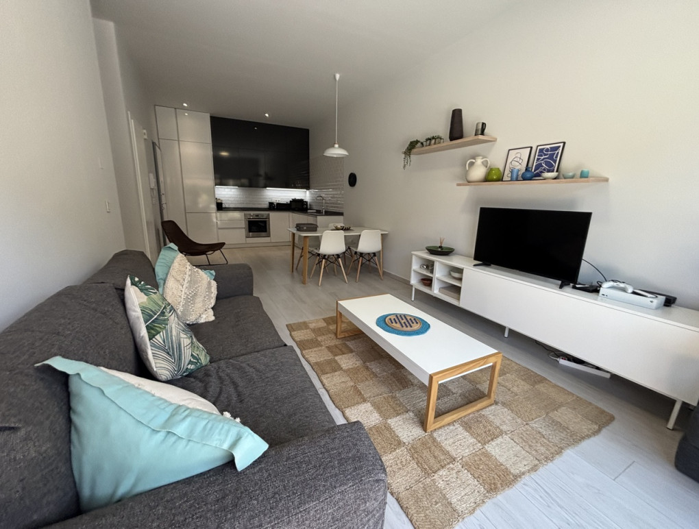 Resale - Apartment - Villamartin