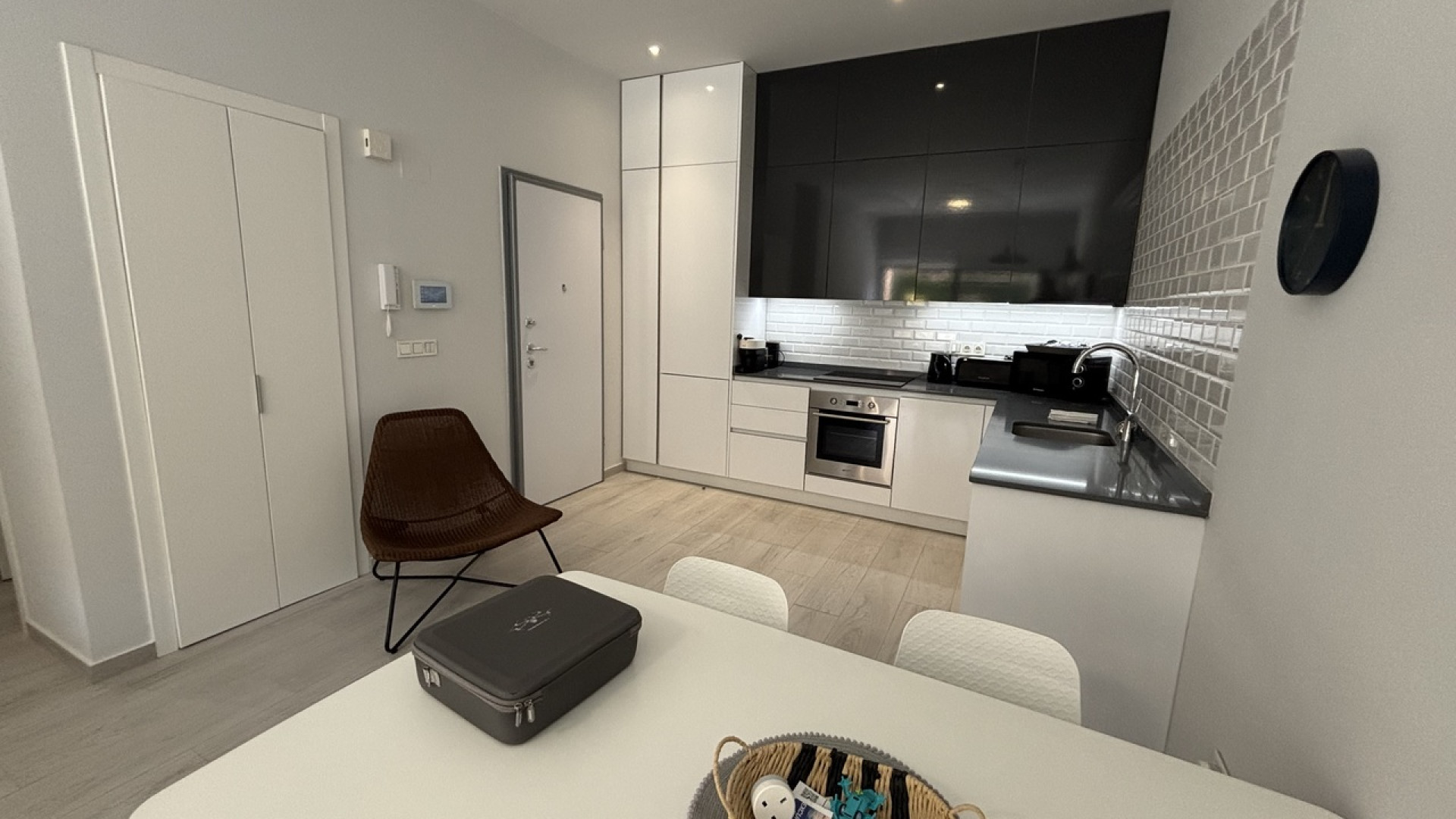 Resale - Apartment - Villamartin