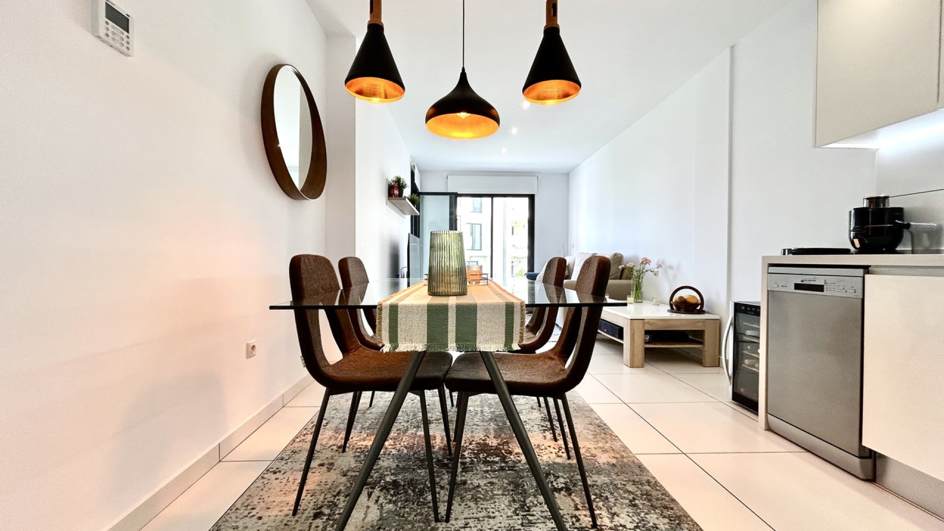 Resale - Apartment - Villamartin