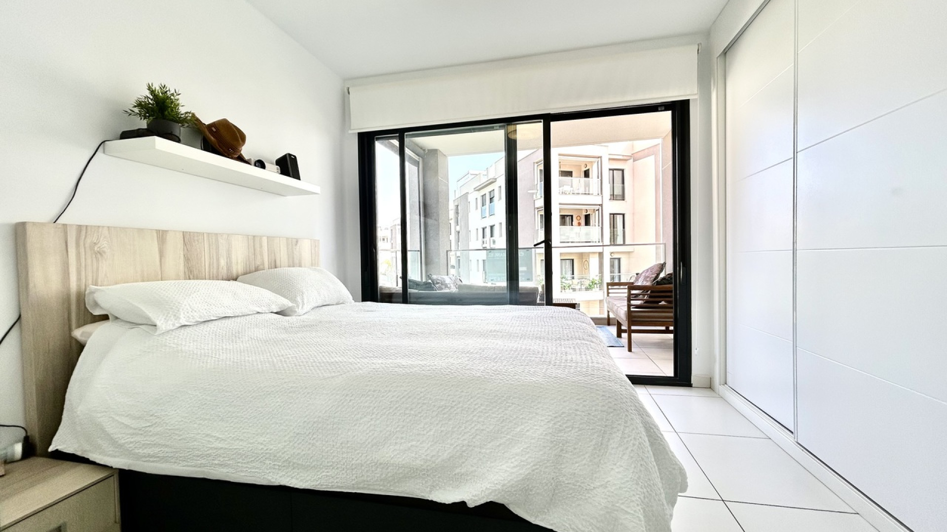 Resale - Apartment - Villamartin