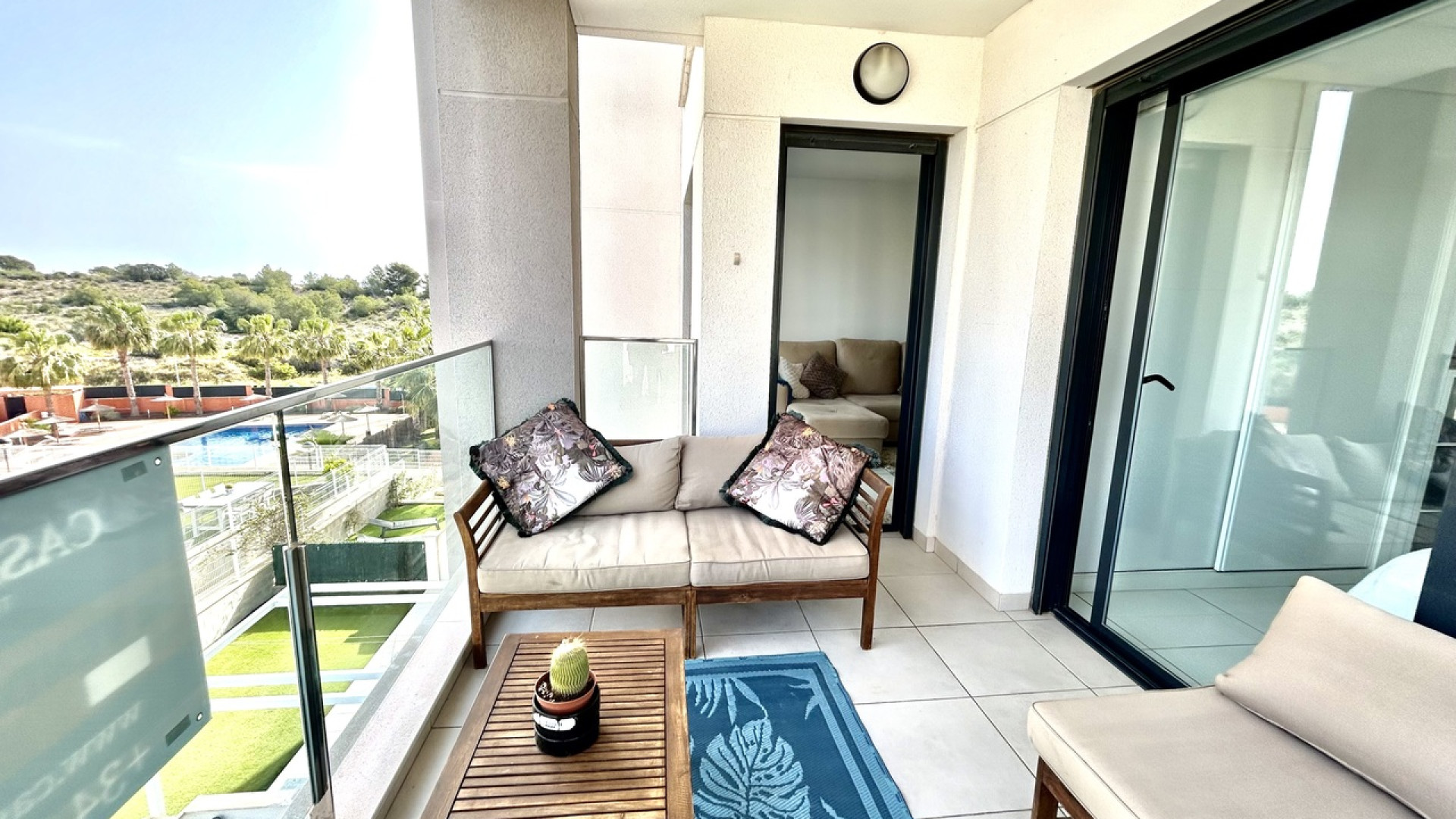 Resale - Apartment - Villamartin