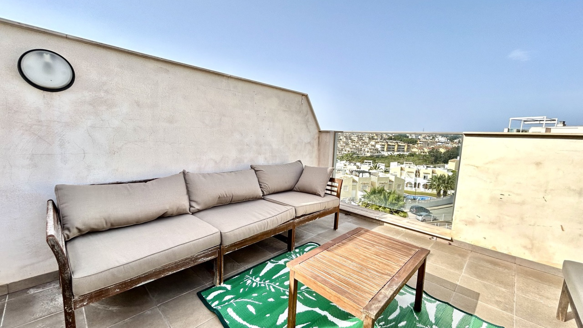 Resale - Apartment - Villamartin