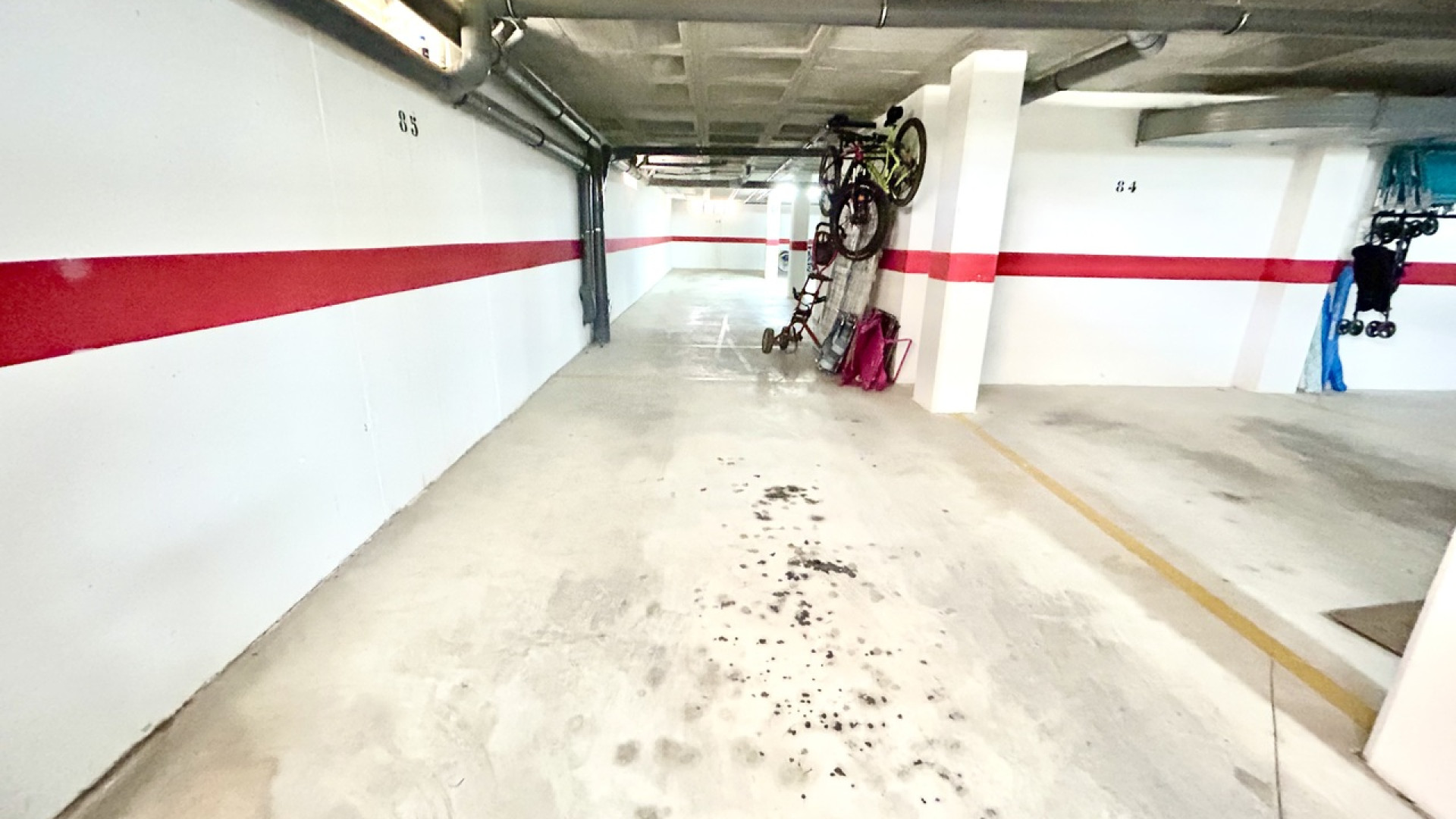 Resale - Apartment - Villamartin