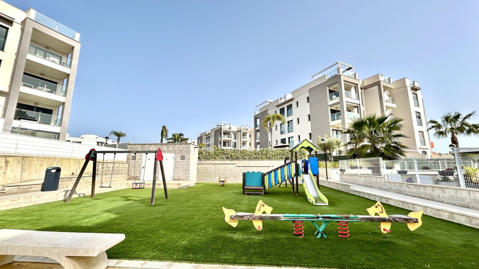 Resale - Apartment - Villamartin