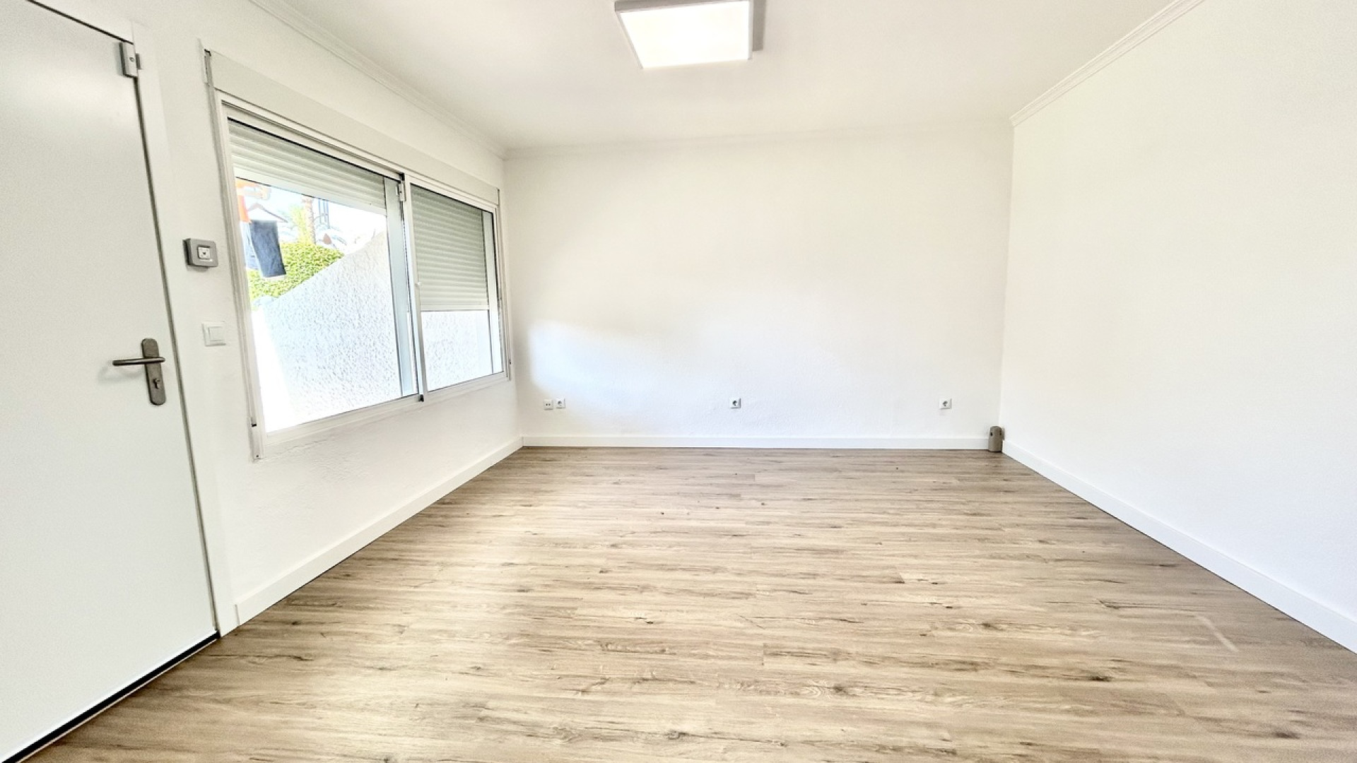 Resale - Apartment - Villamartin