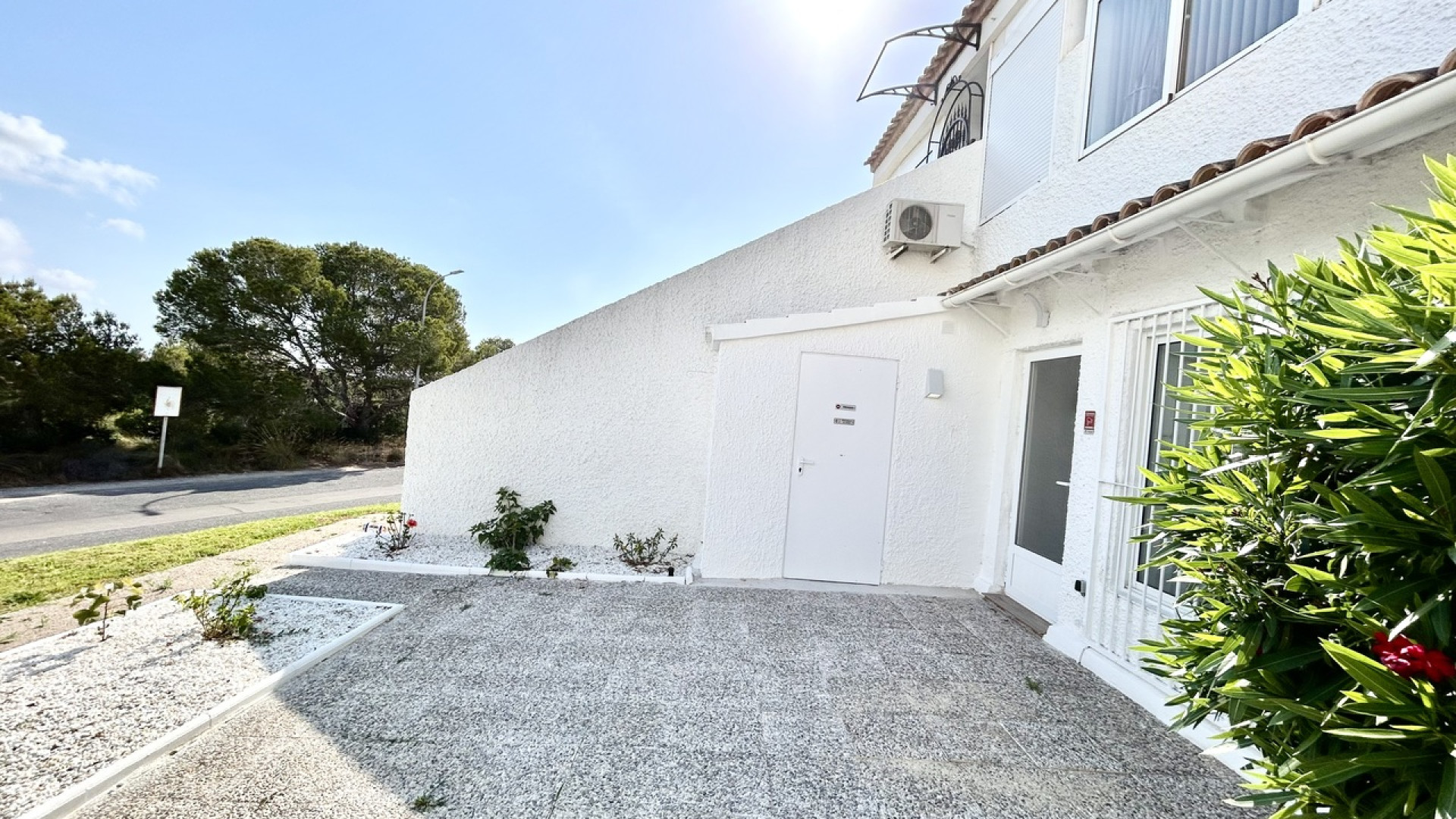 Resale - Apartment - Villamartin