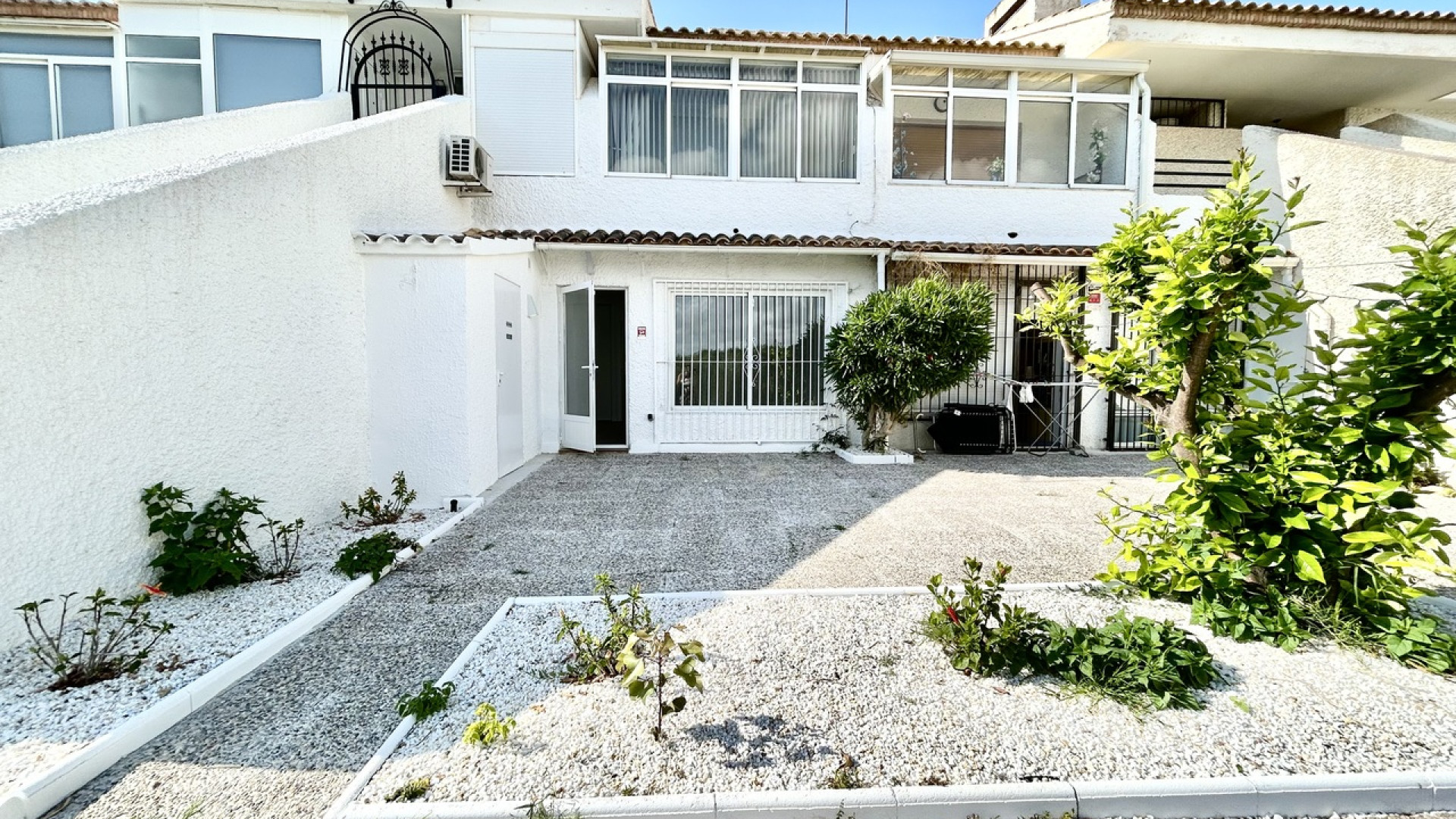 Resale - Apartment - Villamartin
