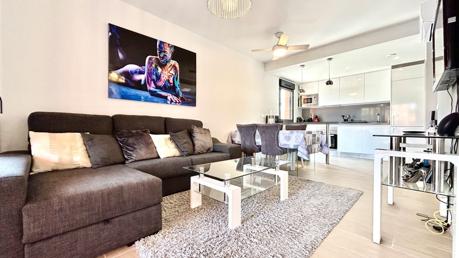 Resale - Apartment - Villamartin