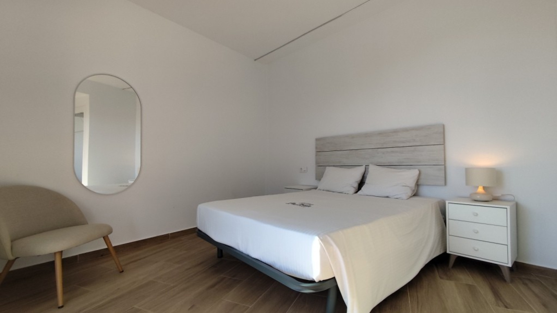 Resale - Apartment - Villamartin