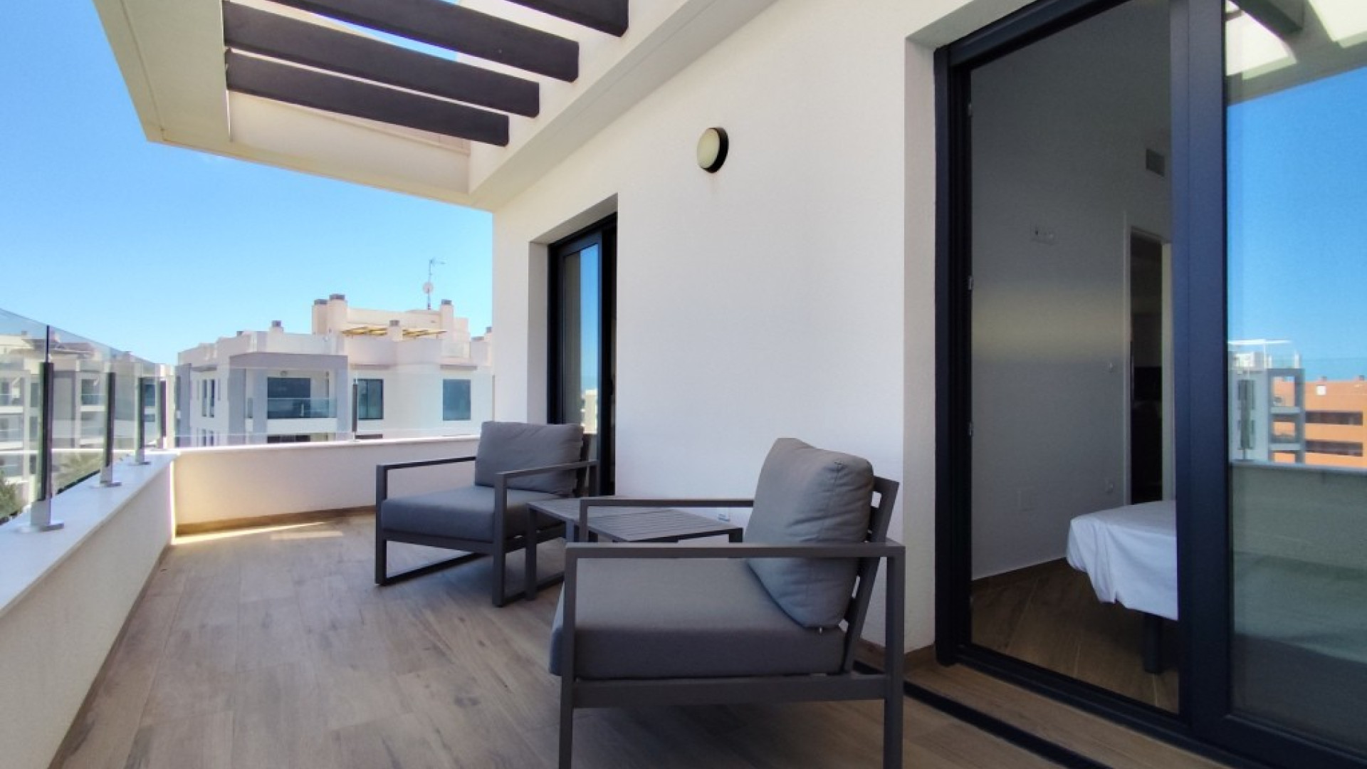 Resale - Apartment - Villamartin
