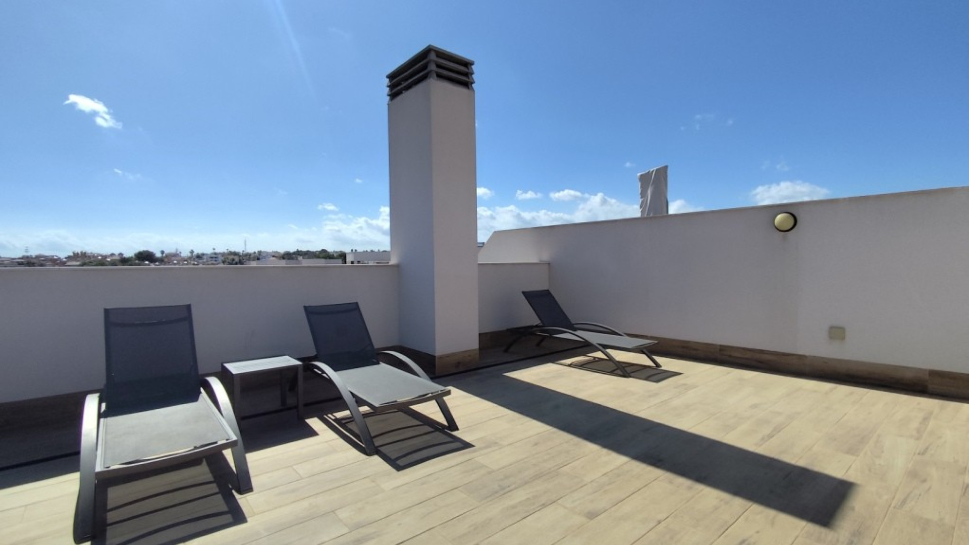 Resale - Apartment - Villamartin