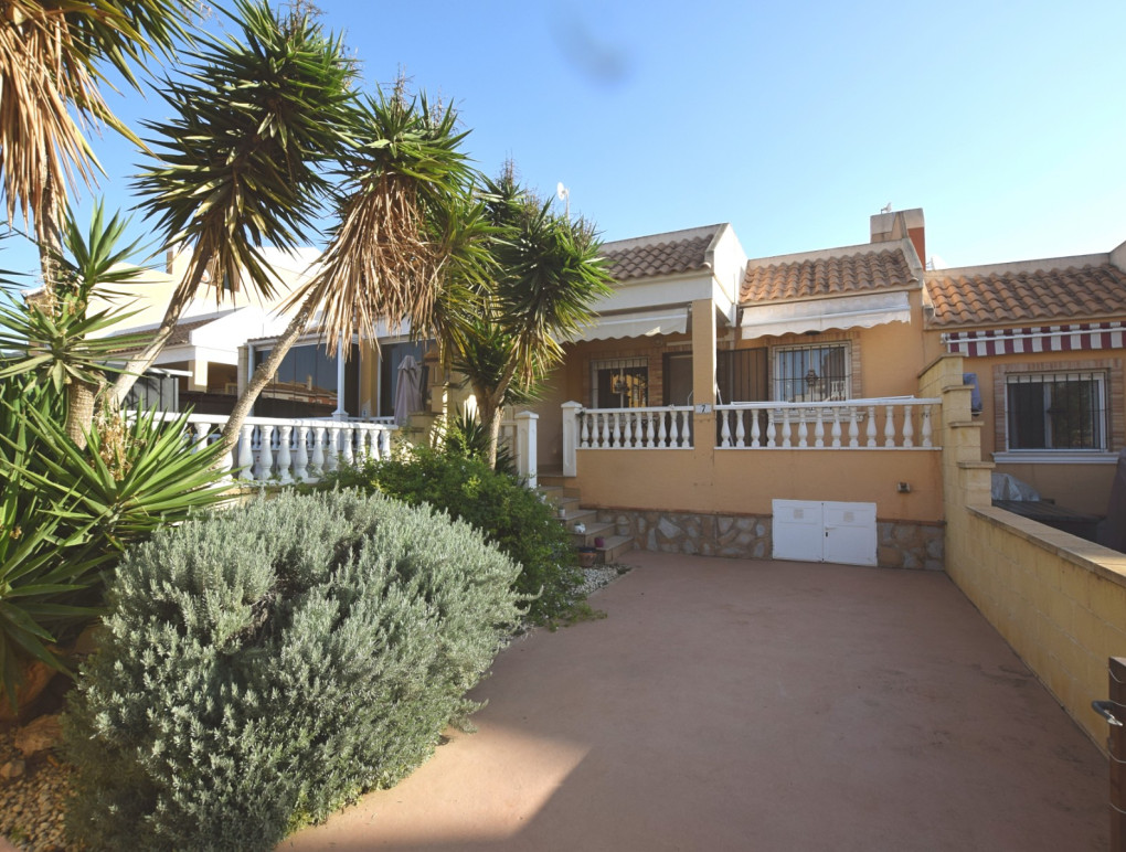 Resale - Bungalow - Ciudad Quesada - Doña Pepa