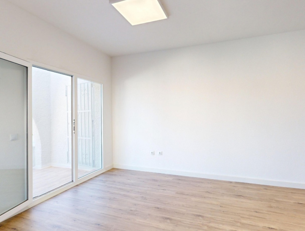 Resale - Bungalow - Orihuela Costa - Las Filipinas