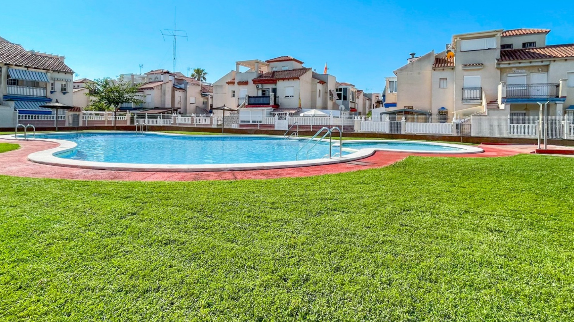 Resale - Bungalow - Orihuela Costa - Playa Flamenca
