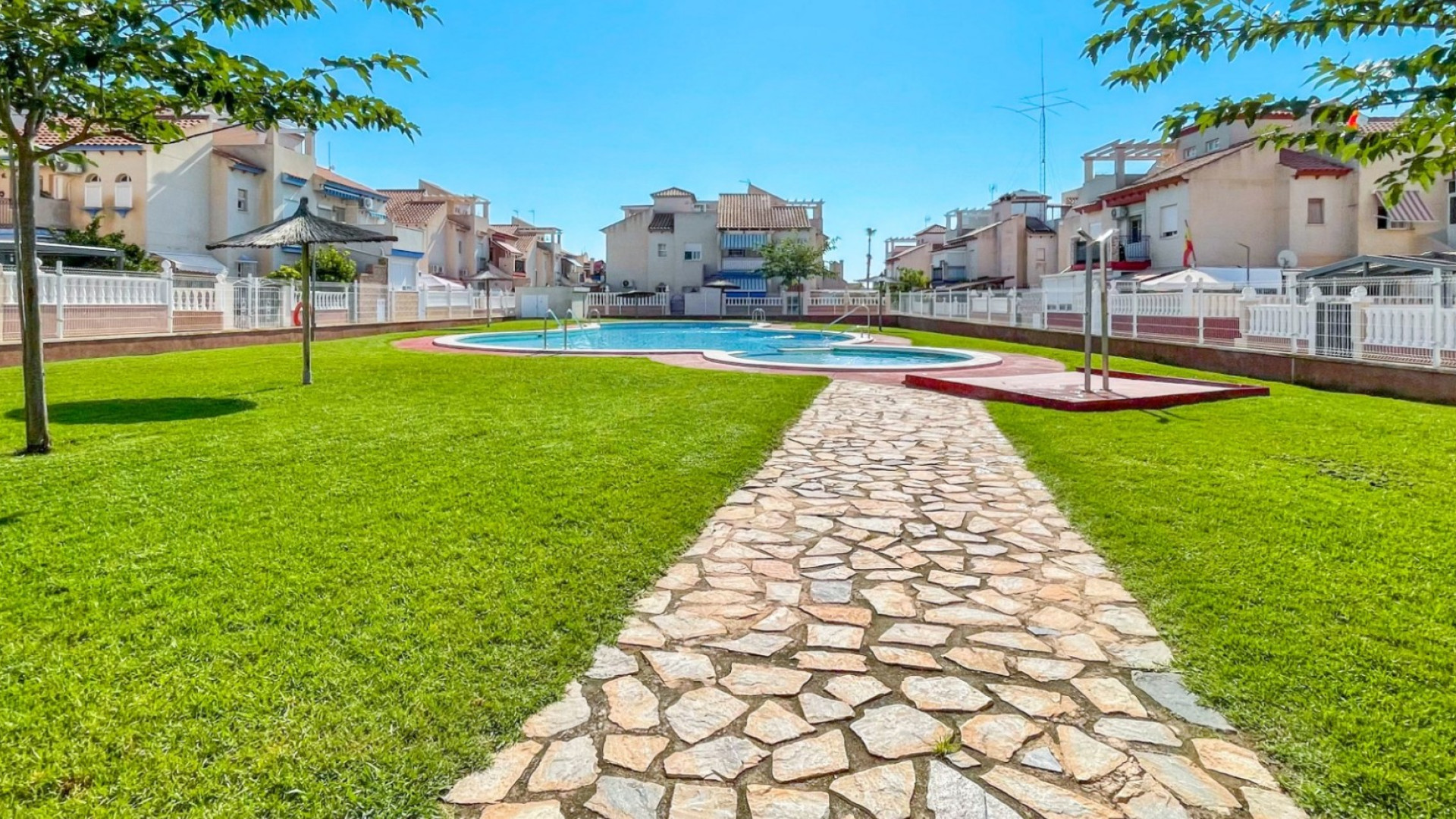 Resale - Bungalow - Orihuela Costa - Playa Flamenca