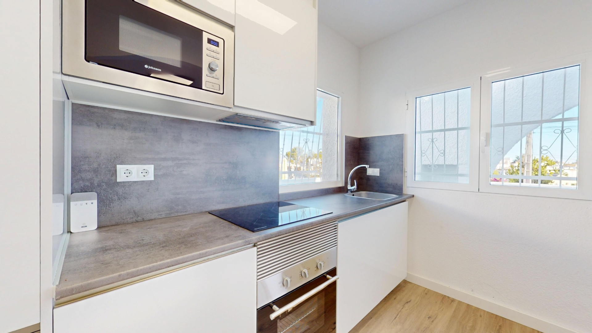 Resale - Bungalow - Orihuela Costa - Villamartin