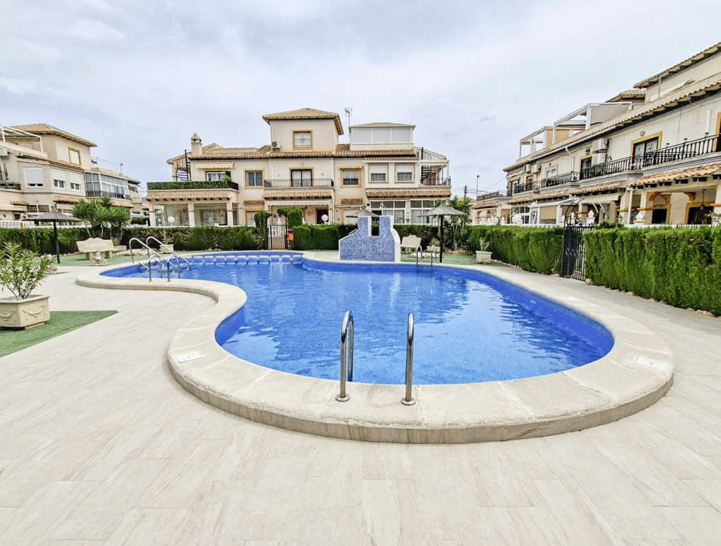 Resale - Bungalow - Orihuela Costa